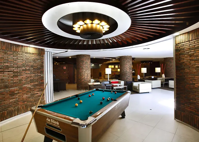 Отель Barcelo Costa Vasca Сан-Себастьян